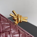 Klassischer Knoten 20 in Pflaumenlila Lammleder