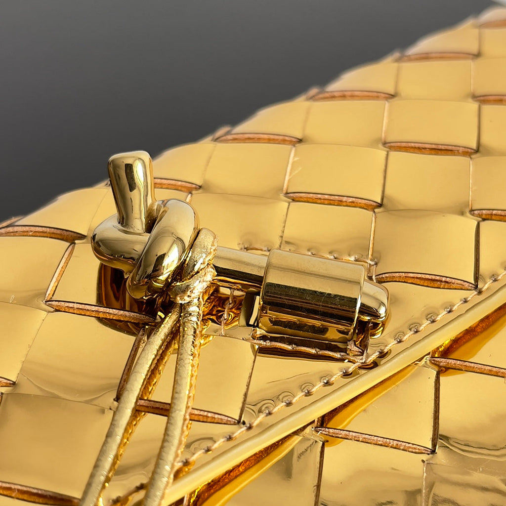 ANDIAMO TASCHE 19 AUS GOLDENEM KALBSLEDER