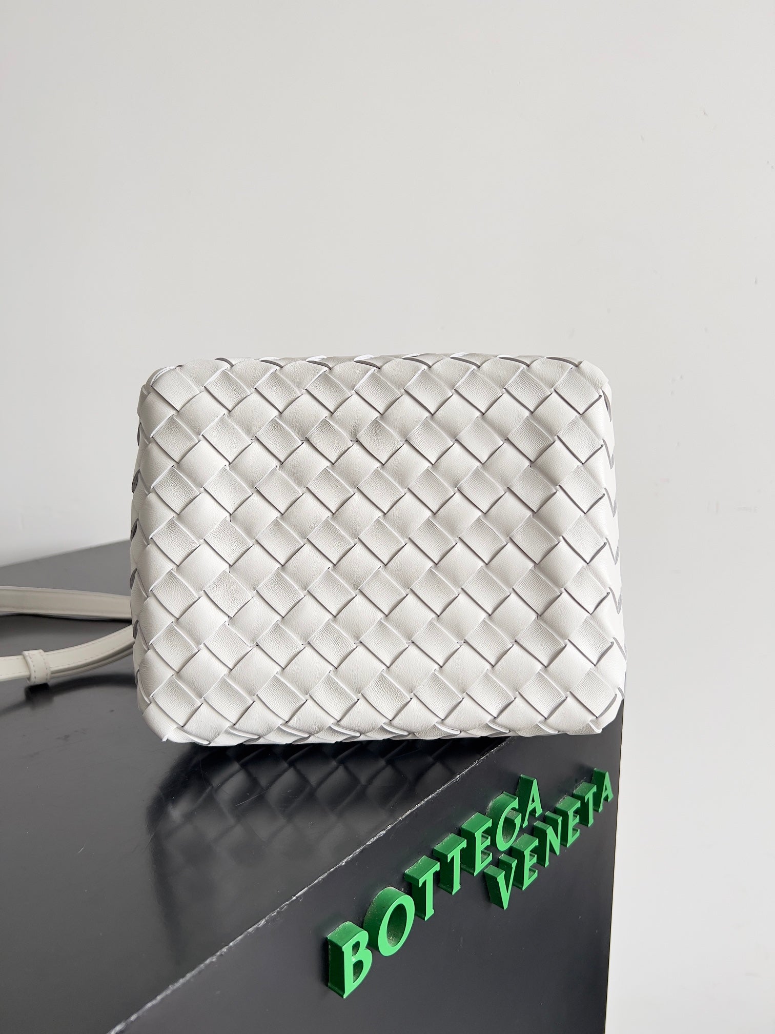 BV Small Parachute 21 Weißes Lammfell Ghw 