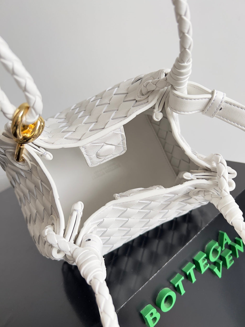 BV Small Parachute 21 Weißes Lammfell Ghw 