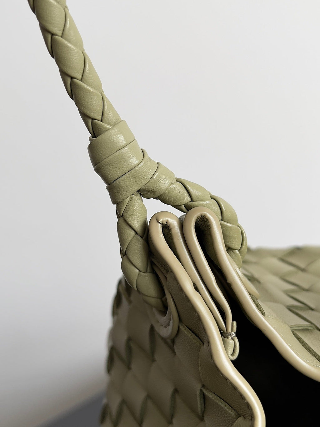 BV Small Parachute 21 Light Olive Lambskin Ghw 