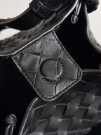 BV Small Parachute 21 Schwarzes Lammfell Ghw 