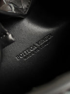 BV Small Parachute 21 Schwarzes Lammfell Ghw 