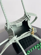 BV Small Parachute 21 Seafoam Lammfell Ghw 