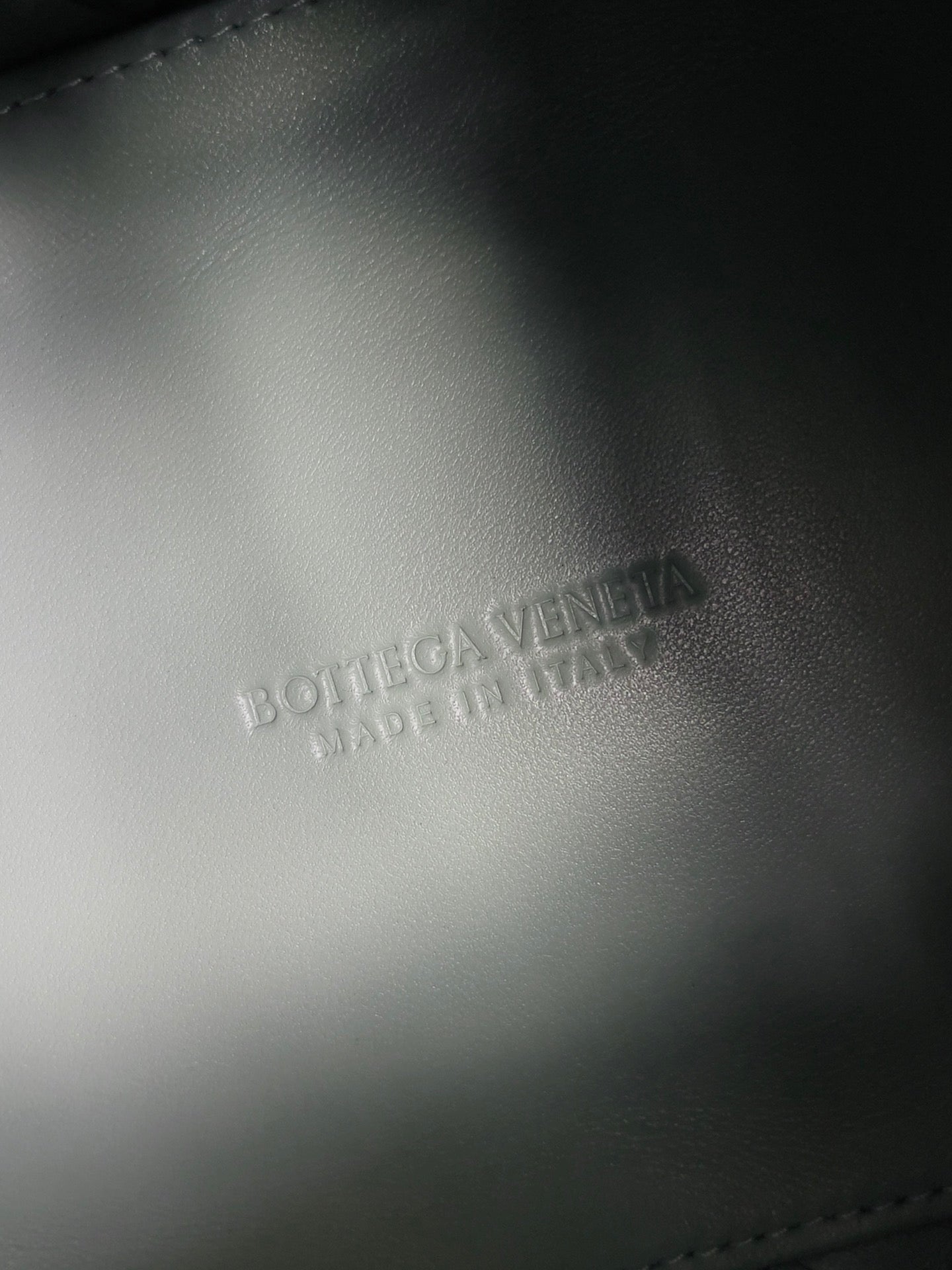 BV Small Parachute 21 Seafoam Lammfell Ghw 