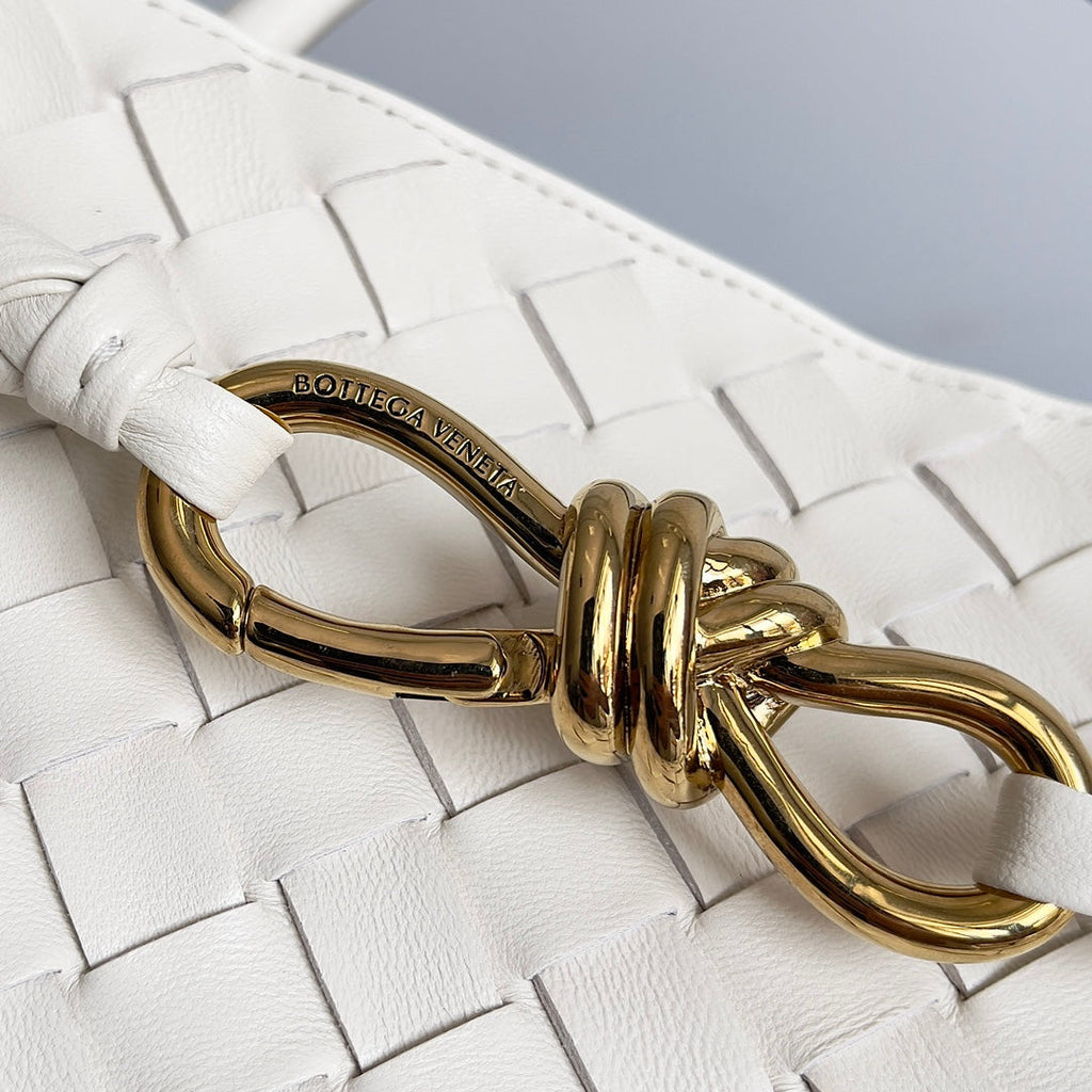 Henkeltasche Andiamo 32 Zoll, cremeweißes Lammleder