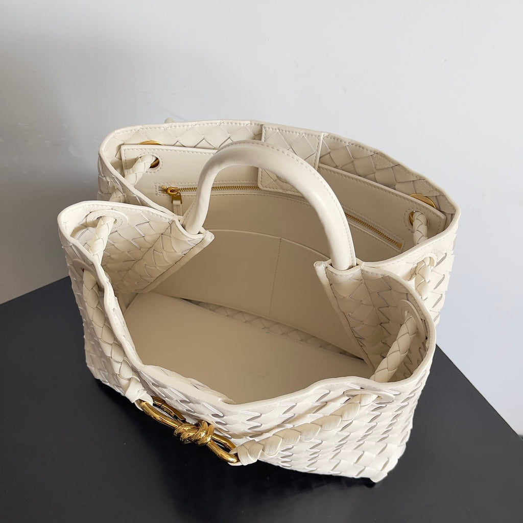 Henkeltasche Andiamo 32 Zoll, cremeweißes Lammleder