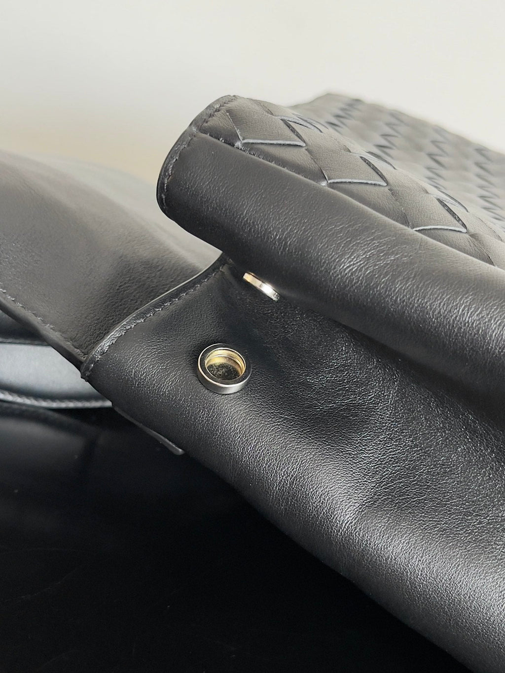 SCHULRUCKSACK 39 AUS SCHWARZEM LAMMLEDER