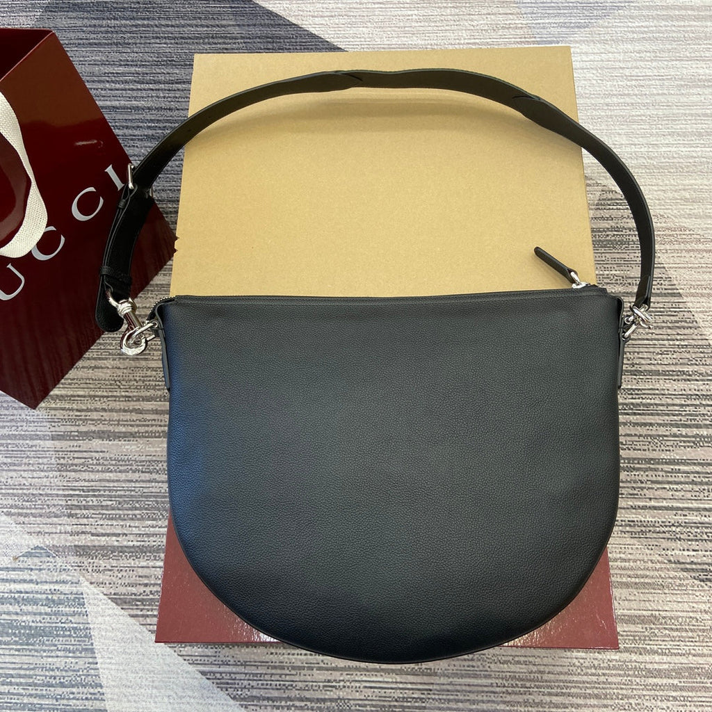 Schultertasche 40 Zoll, schwarzes Kalbsleder, silberne Beschläge