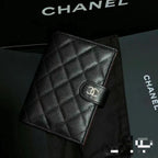 CC BIFOLD GELDBÖRSE CAVIAR 14 SCHWARZES GENARBIGES KALBSLEDER