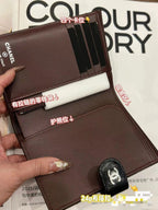 CC BIFOLD GELDBÖRSE CAVIAR 14 SCHWARZES GENARBIGES KALBSLEDER