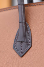 BIRKIN FAUBOURG TOUCH 20 IN SCHOKOLADENMIX BRONZEBRAUNES KALBSLEDER MIT SILBERNEN BESCHLÄGEN (AUF BESTELLUNG GEFERTIGT)