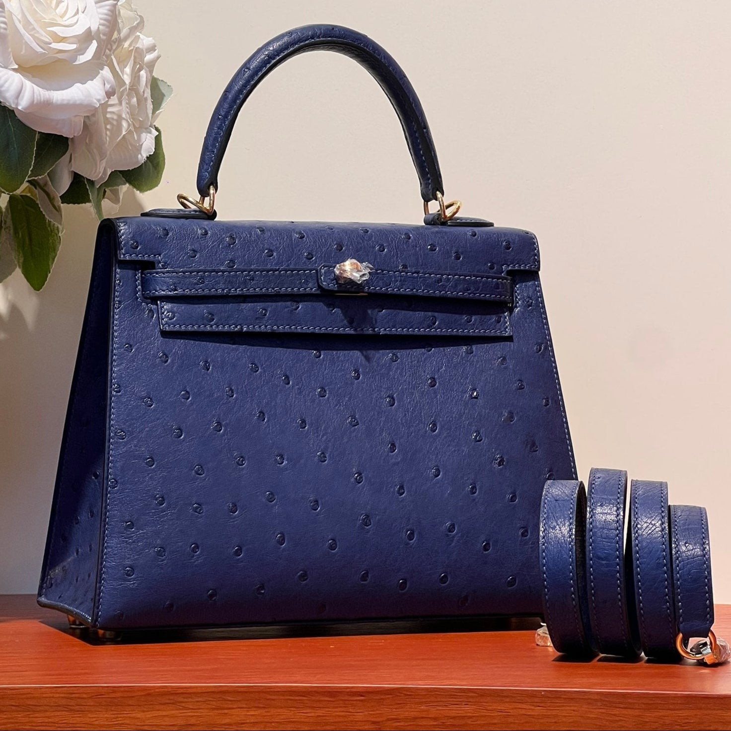 KELLY SELLIER 25 BAG IN NAVY BLUE OSTRICH LEATHER WITH GOLD HARDWARE (MADE-TO-ODER)