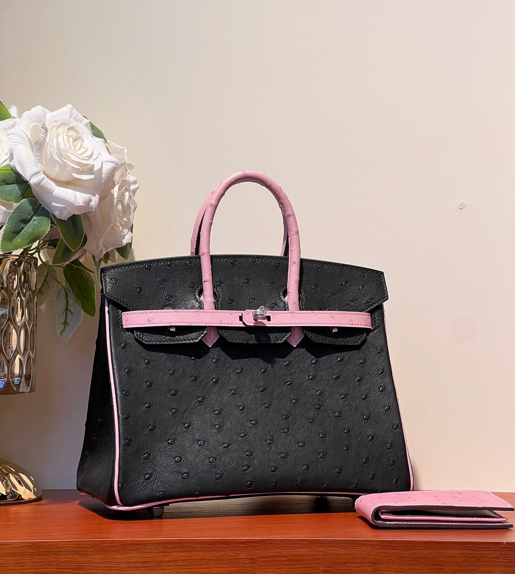 KELLY  SELLIER 25 BAG IN BLACK MIX BABY PINK OSTRICH LEATHER (MADE-TO-ODER)