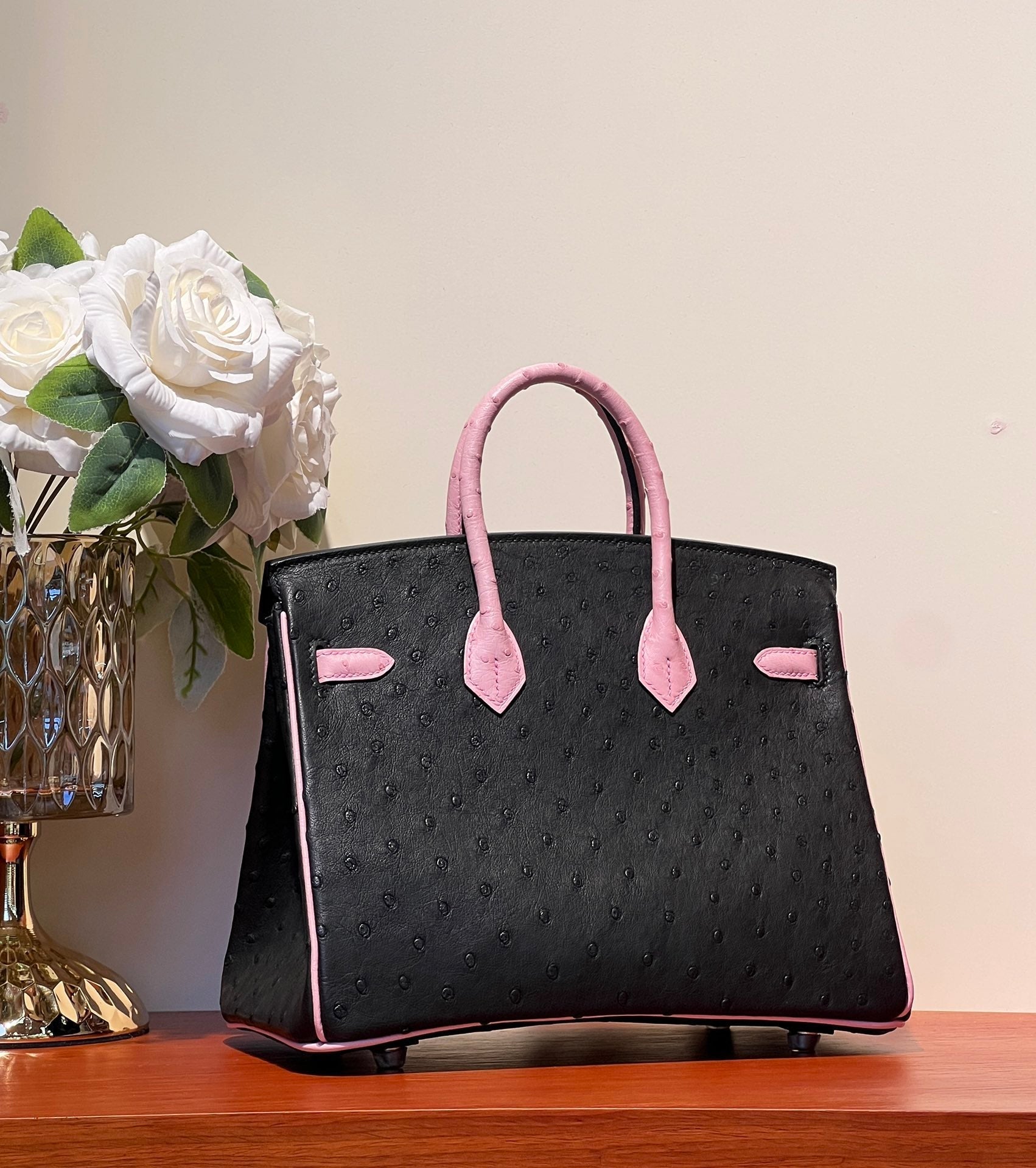 KELLY  SELLIER 25 BAG IN BLACK MIX BABY PINK OSTRICH LEATHER (MADE-TO-ODER)