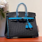 KELLY SELLIER 25 TASCHE IN SCHWARZ-MODUS OCEAN BLUE STRAUSCHENLEDER (AUF BESTELLUNG GEFERTIGT)