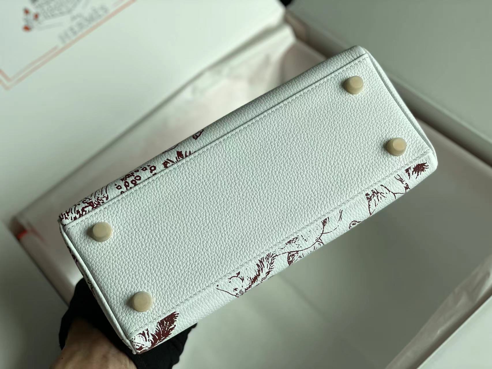 BIRKIN 25 TASCHE AUS WEISSEM KALBSLEDER MIT FARBIGEM AUFKLEBER 228763 (AUF BESTELLUNG GEFERTIGT)