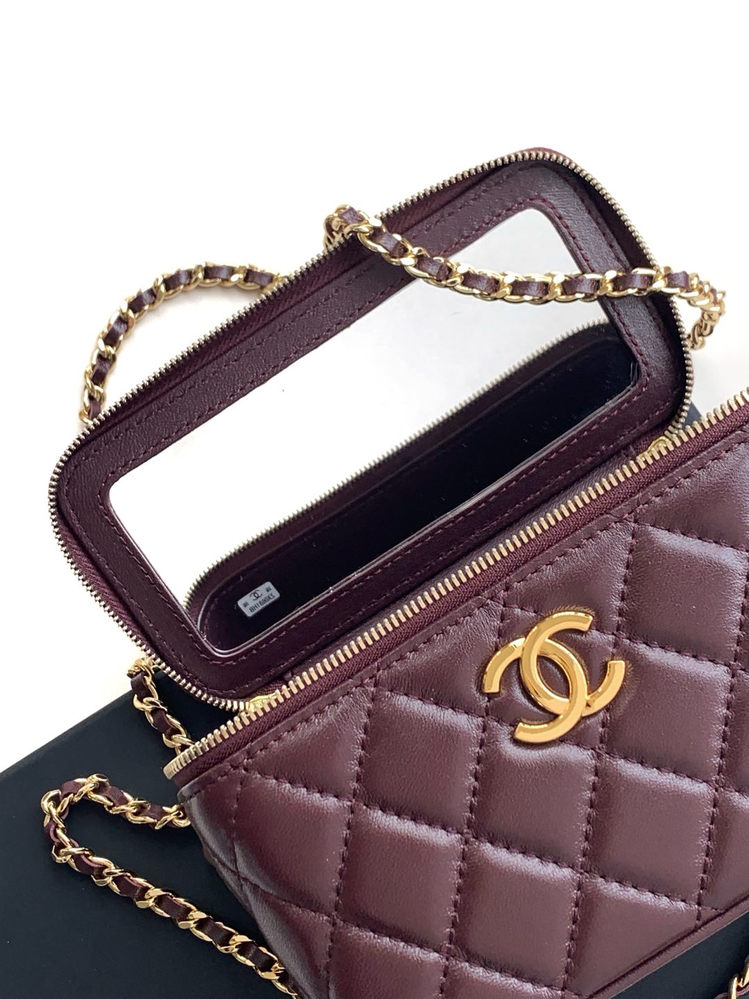 Kleiner Kosmetikkoffer mit Griff, 17 Zoll, weinrotes Lammleder, goldene Beschläge