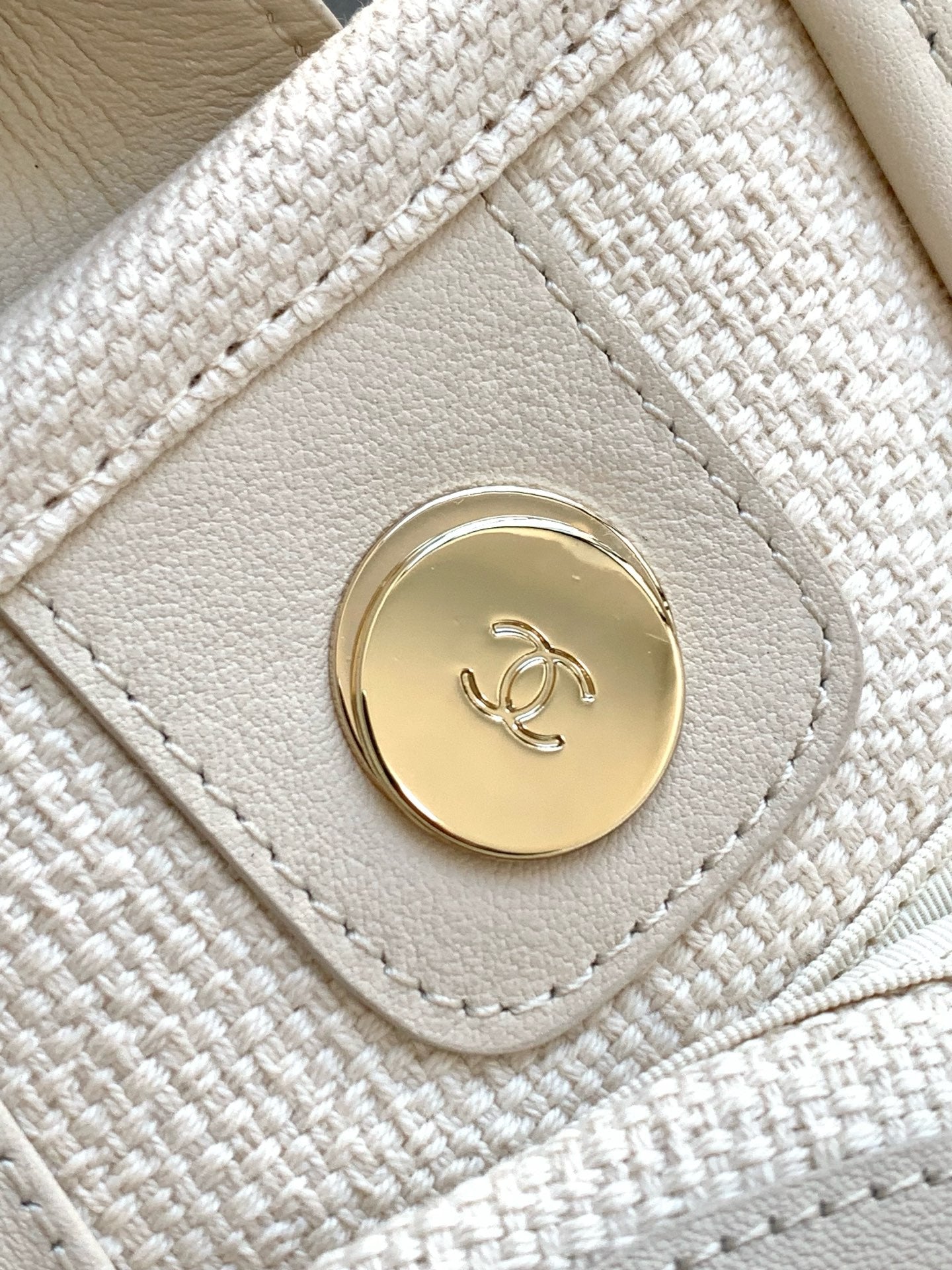 SHOPPING BAG 38 IN WHITE RED AND NAVY BLUE CANVAS