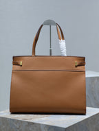 MANHATTAN EINKAUFSTASCHE 40 IN TAWNY BROWN GLATTEM LAMMLEDER GOLDENE SCHNALLE