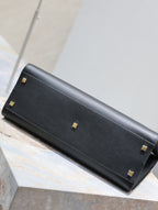 MANHATTAN EINKAUFSTASCHE 40 IN SCHWARZEM GLATTEM LAMMLEDER GOLDENE SCHNALLE