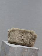 KATE KLEINE TASCHE 22 IN ECRU BEIGE KANINCHENFELL GOLDENE KETTE