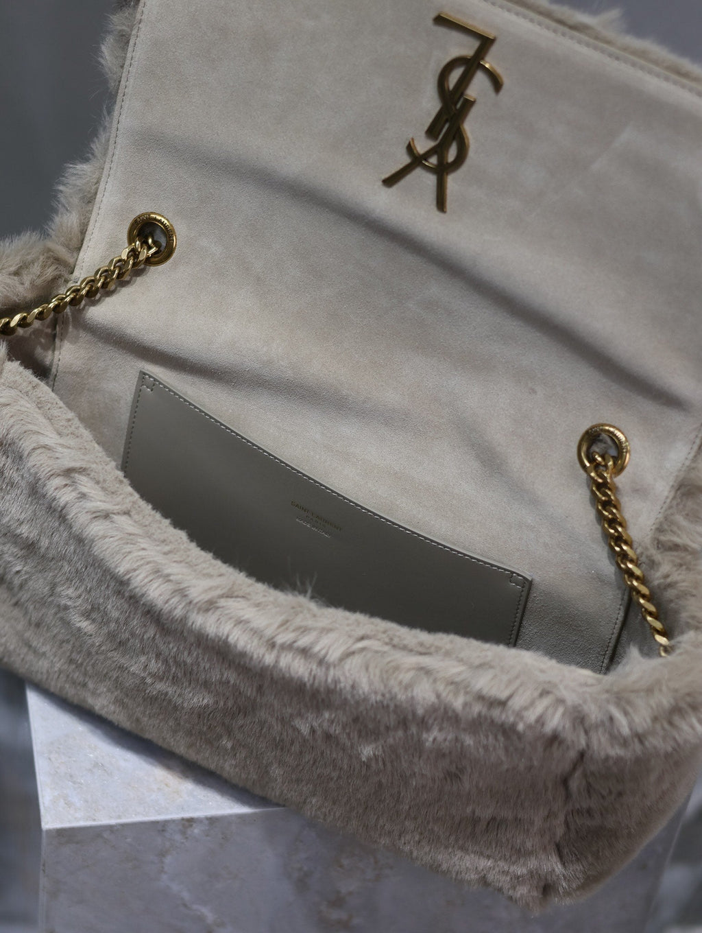 KATE Klapptasche 28 Zoll ECRU BEIGE Kaninchenfell Goldkette