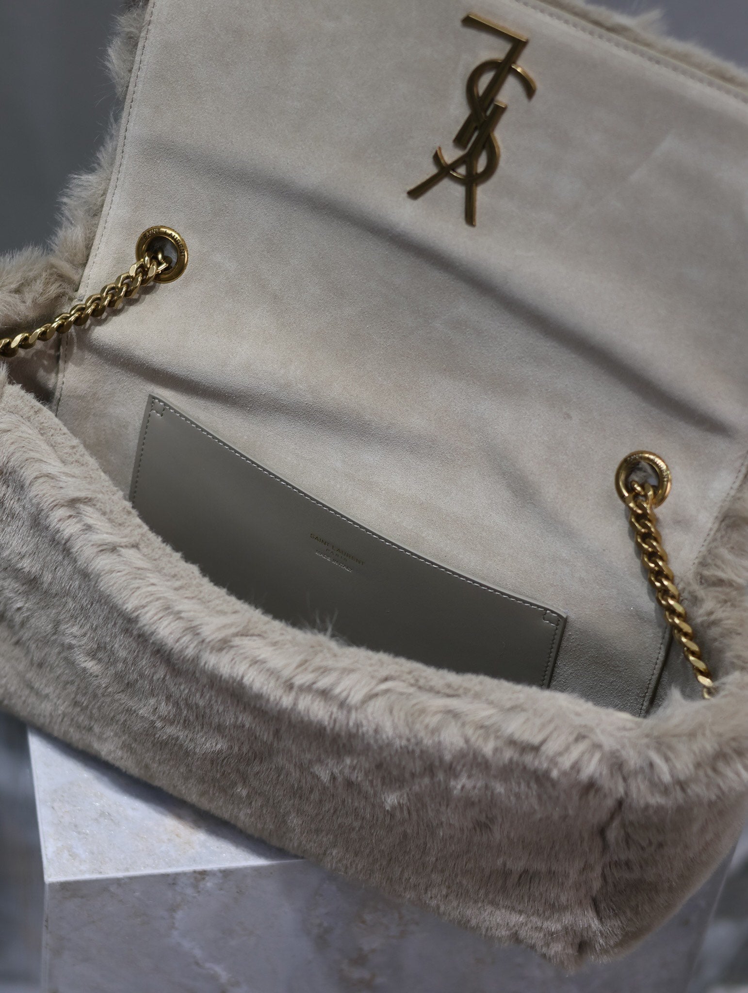 KATE Klapptasche 28 Zoll ECRU BEIGE Kaninchenfell Goldkette