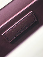 CASSANDRA Henkeltasche 24 Zoll, beige Kalbsleder, goldene Beschläge