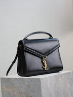 CASSANDRA Henkeltasche, 61 cm, schwarz, glattes Lammleder, goldene Beschläge