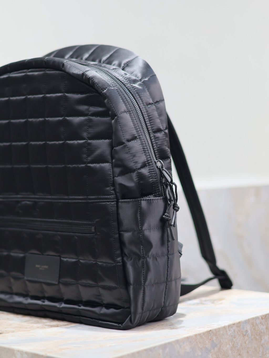 RUCKSACK 37 IN SCHWARZ-KARIERTES NYLON