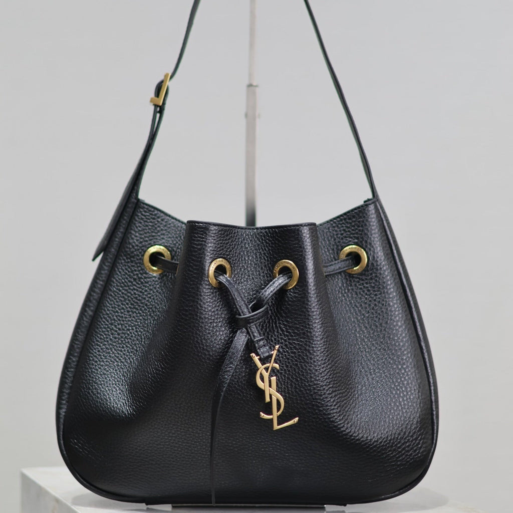 PARIS VII KLEINE HOBO-TASCHE 30 IN SCHWARZEM NARBENLEDER GOLDENE BESCHLÄGE