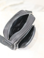 CITY MINI KAMERATASCHE 18 IN SCHWARZ ECONYL