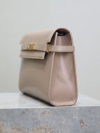 MANHATTAN MEDIUM 29 IN DUNKELBEIGE GLATTEM KALBSLEDER GOLDENE SCHNALLE