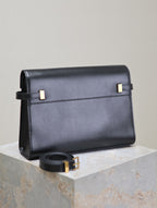 MANHATTAN MEDIUM 29 IN SCHWARZES GLATTES KALBSLEDER GOLDENE SCHNALLE