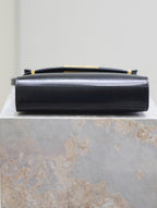 MANHATTAN KLEIN 24 ZOLL SCHWARZES GLATTES LAMMLEDER GOLDENE BESCHLÄGE