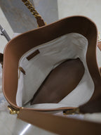 Tragetasche 38 Zoll, weißes Canvas mit braunem Lederbesatz und goldfarbenen Beschlägen