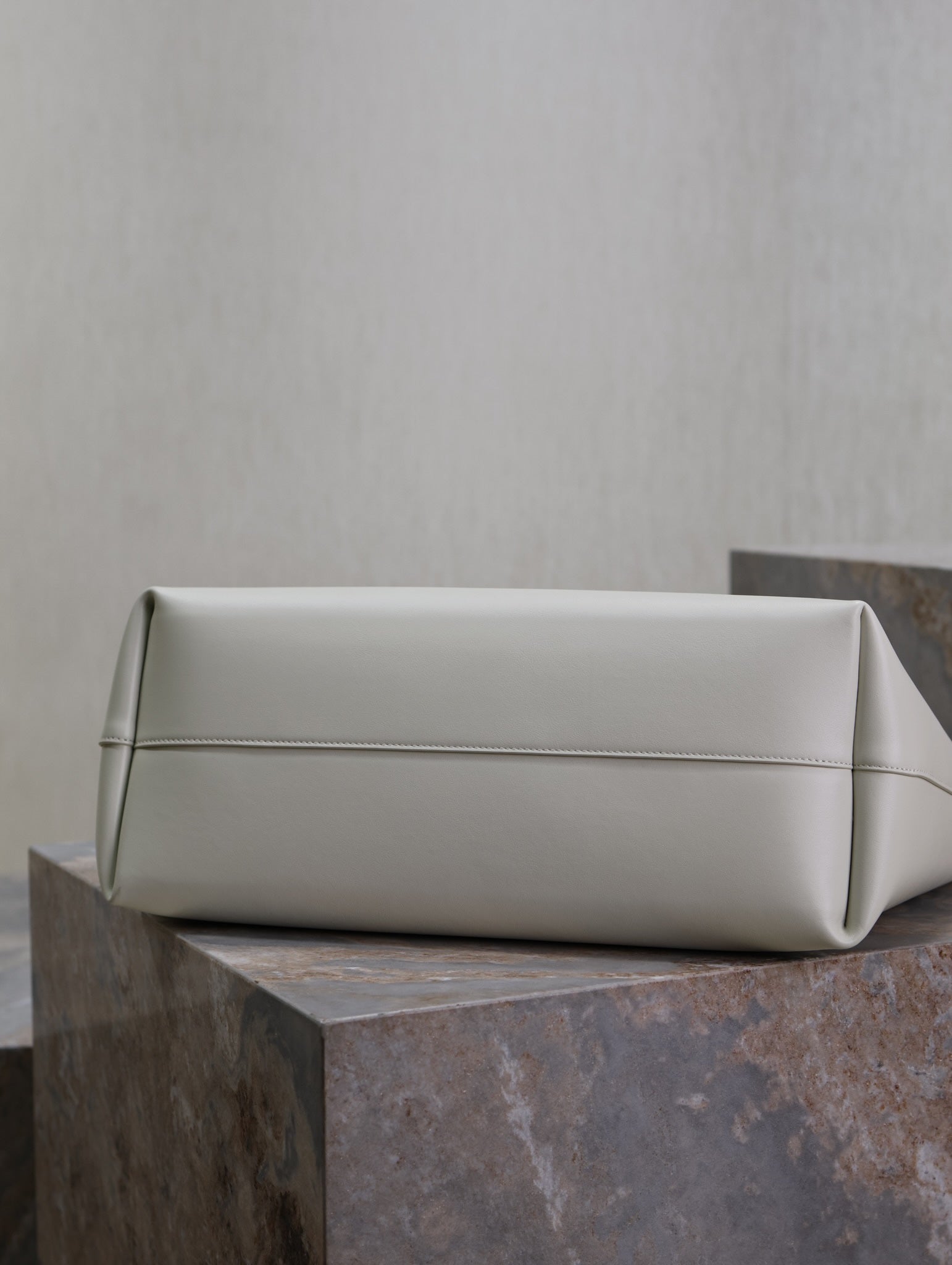 Einkaufstasche 38 Zoll, weißes Kalbsleder