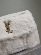 NIKI MEDIUM 28 IN WEISSES KANINCHENFELL GOLDENE BESCHLÄGE