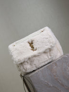 NIKI MEDIUM 28 IN WEISSES KANINCHENFELL GOLDENE BESCHLÄGE