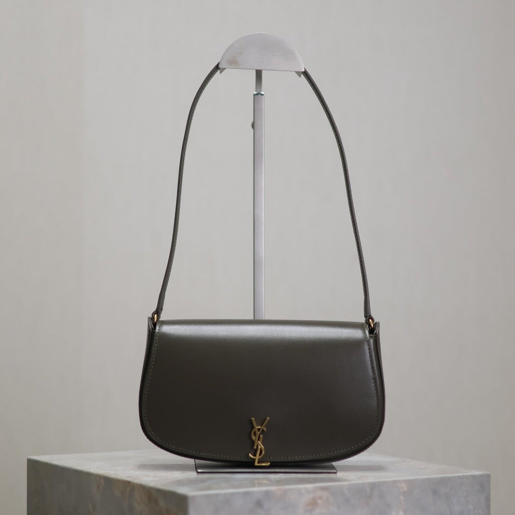 MINI VOLTAIRE IN BOX 17 IN KOMBU GRÜNEM KALBSLEDER GOLDENES LOGO