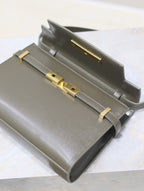 MANHATTAN IN BOX KLEIN 24 IN KOMBU GRÜNES KALBSLEDER GOLDENE HARDWARE