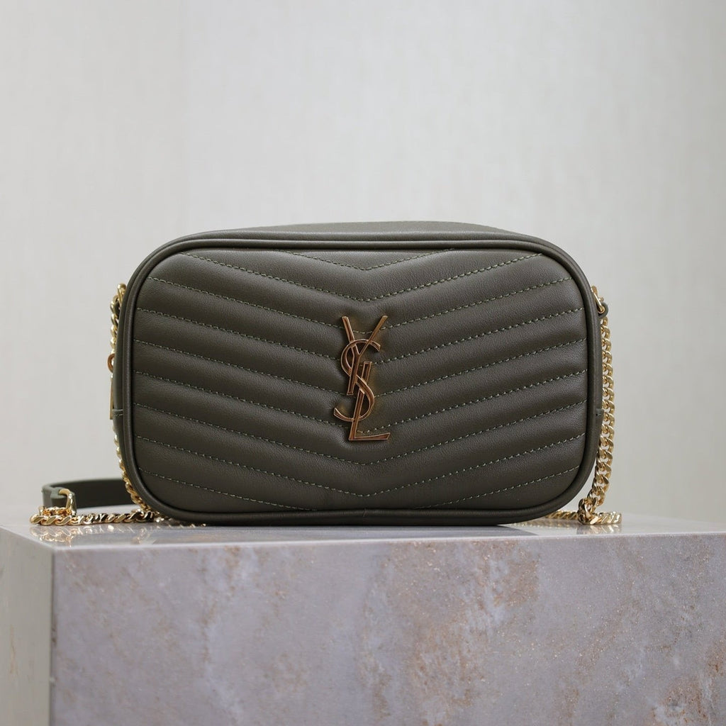 LOU MINI-KAMERATASCHE 18 IN KOMBU-GRÜN GESTEPPTES KALBSLEDER