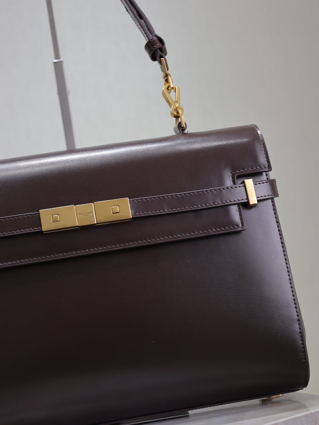 MANHATTAN Henkeltasche, 81 cm, braunes Kalbsleder