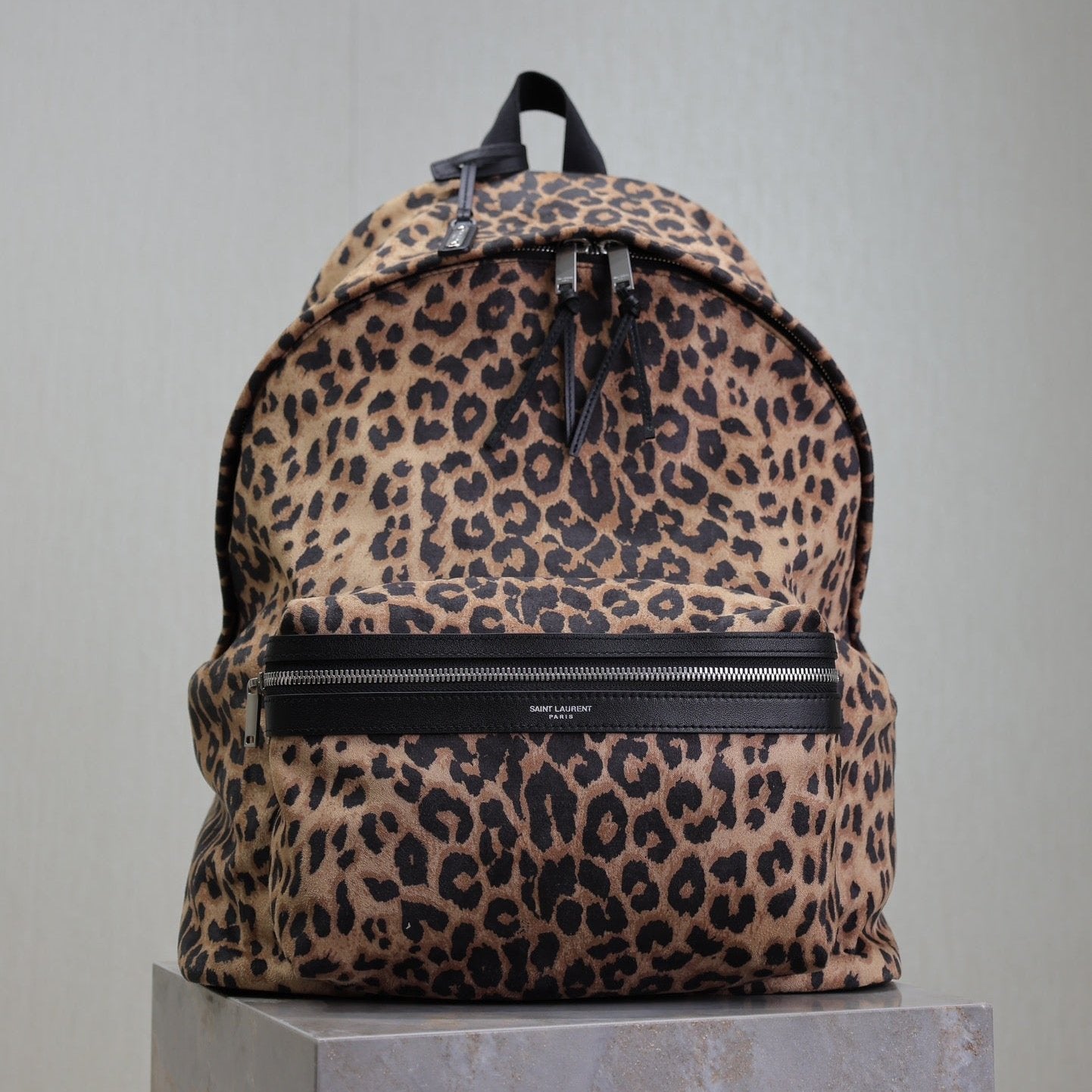 CITY-RUCKSACK 38 IN LEOPARDENMUSTER-SAMT