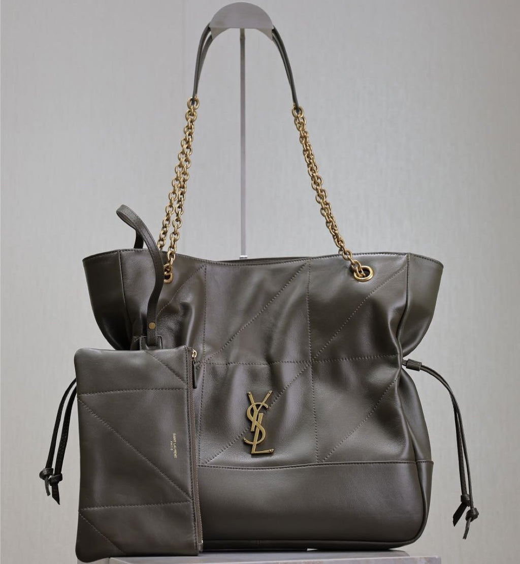 JAMIE GROSSER POCHON 34 IN EINHEITLICH GRÜNES LAMMLEDER KUPFERBESCHLÄGE