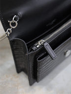 SUNSET KLEINE TASCHE 19 IN SCHWARZEM KROKODILGEPRÄGTES KALBSLEDER SILBERNE BESCHLÄGE