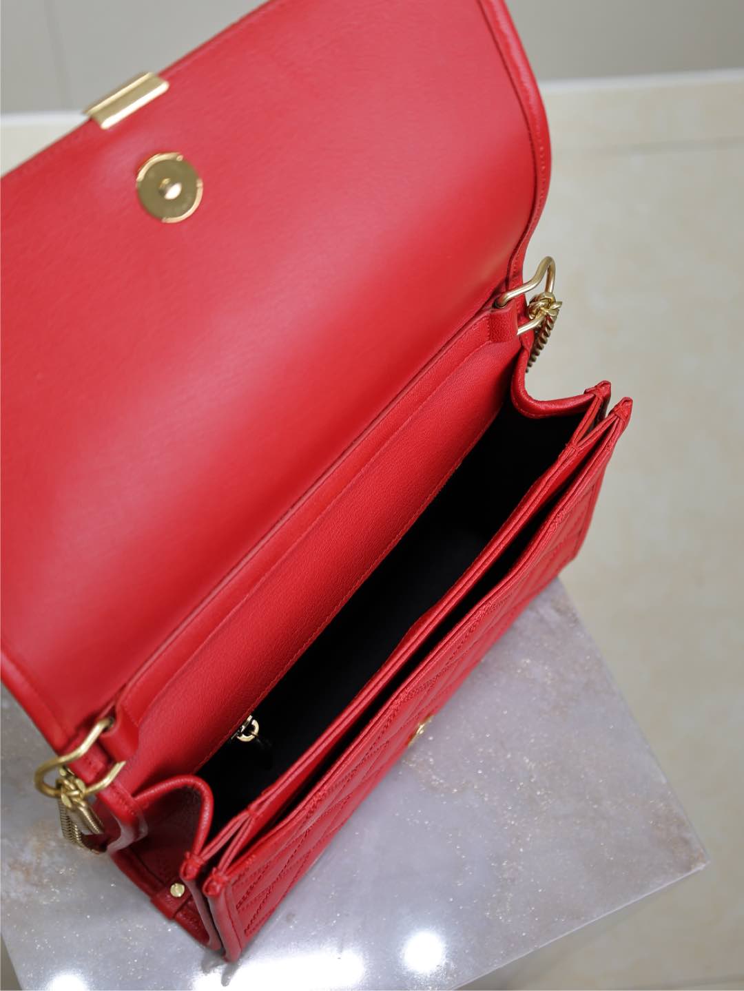 BECKY 25 IN ROTEM GESTEPPTES LAMMLEDER GOLDENE BESCHLÄGE