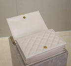 BECKY 26 IN WEISS GESTEPPTES LAMMLEDER GOLDENE BESCHLÄGE