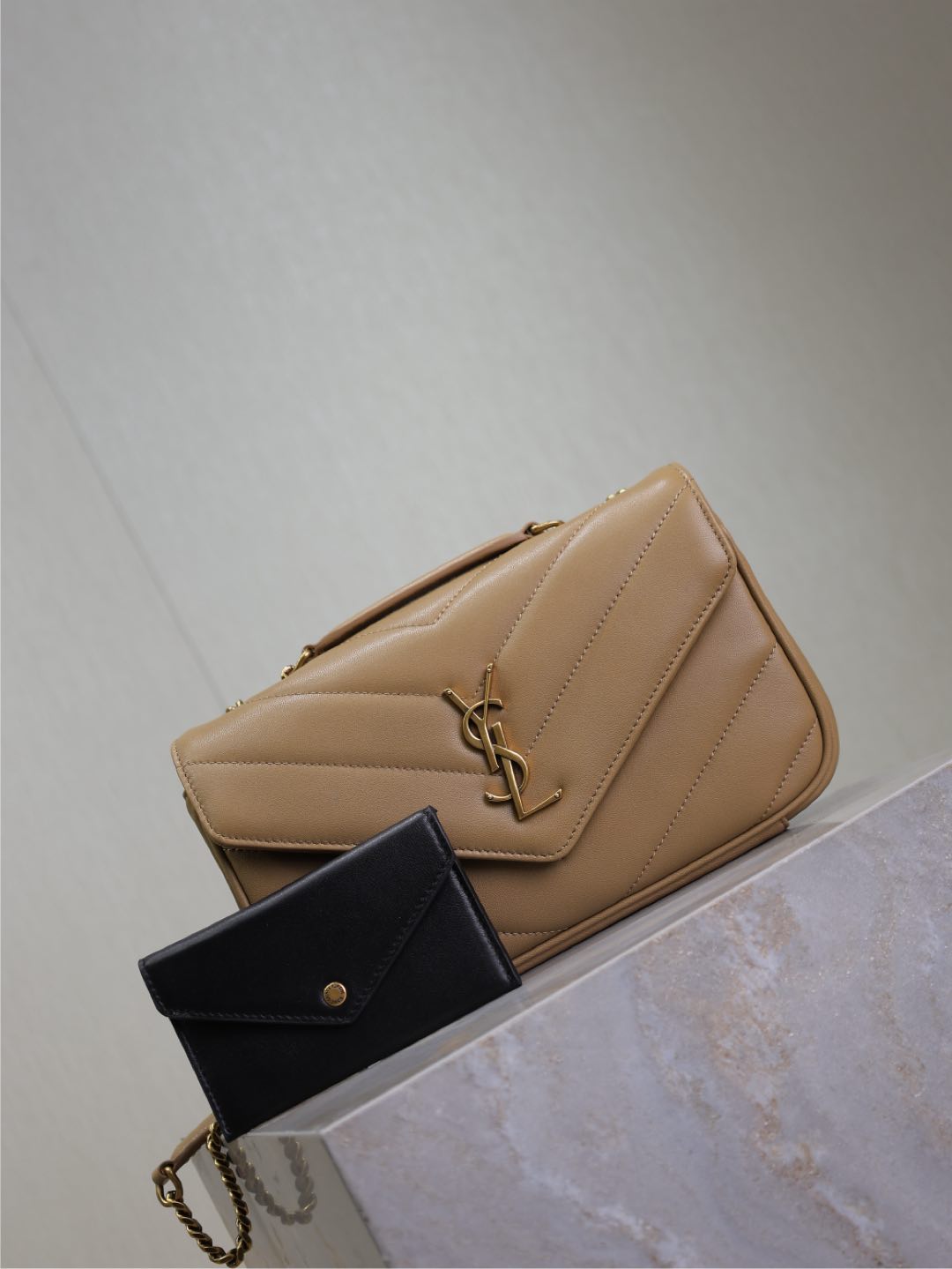 LOULOU KLEIN 24 ZOLL MILCHTEE SCHAFFELD GOLDENE HÄKEL